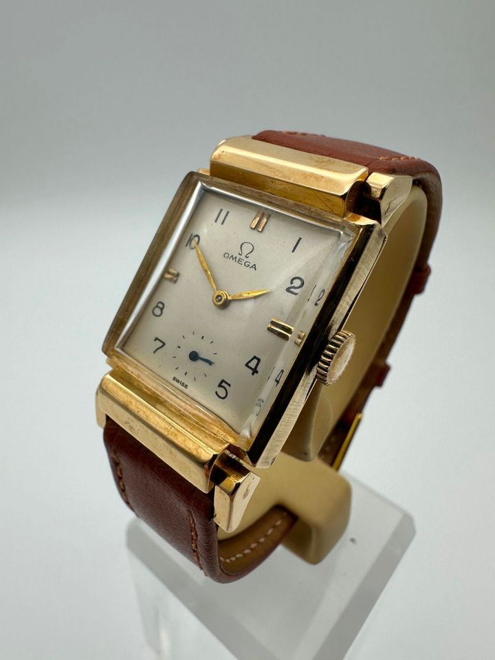 Omega Rectangular Vintage Handaufzug 585 14K Gold ca. 1945 TOP in Herford
