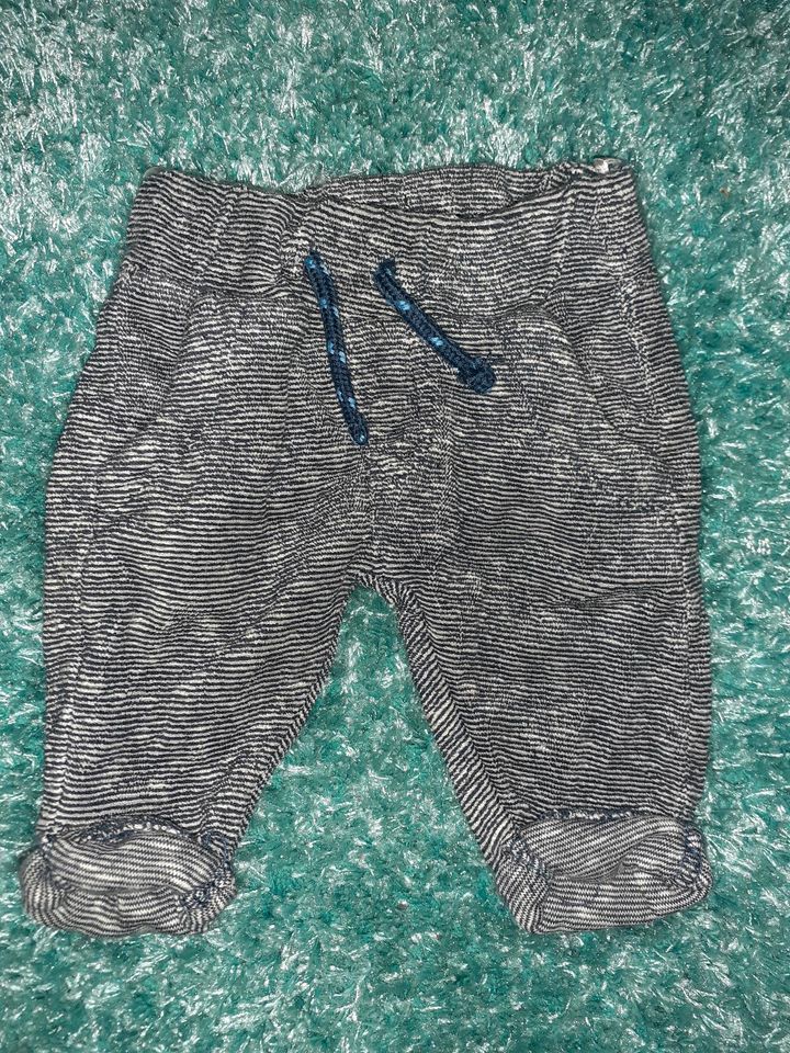 Baby Jungen Hose in Struxdorf