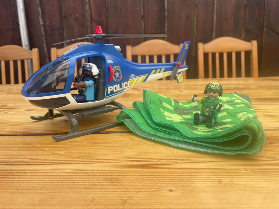 Playmobil City Action, Helicopter & Bandit No.: 70569 Age 4-10 in Hamburg