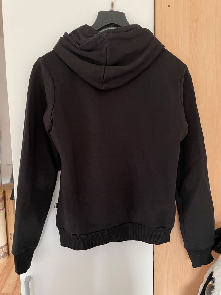 Puma Hoodie/ Sweatshirt/ Sportswear/ Oberteil wie NEU in Flensburg