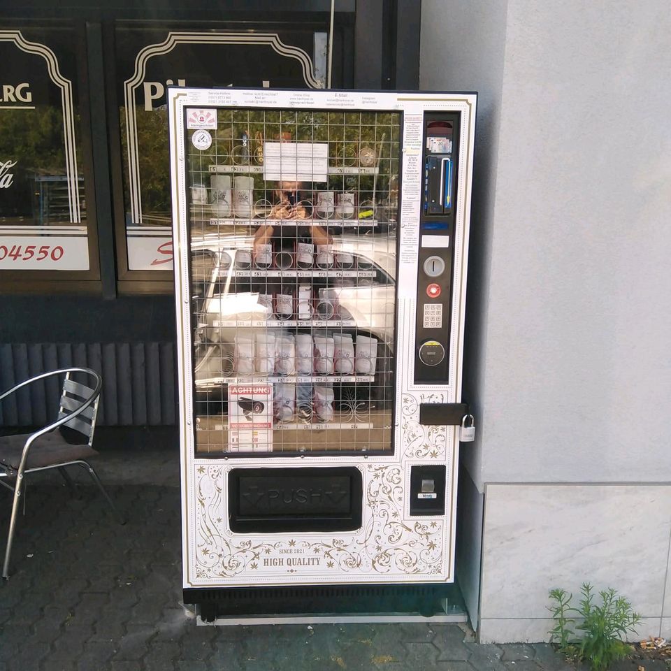 Stellplatz Snack und CBD Automat in Bexbach