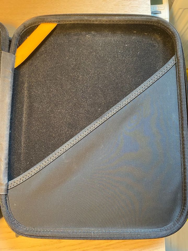 Tomtoc ipad 12,9 Tasche +screen Protection glas in Hamburg