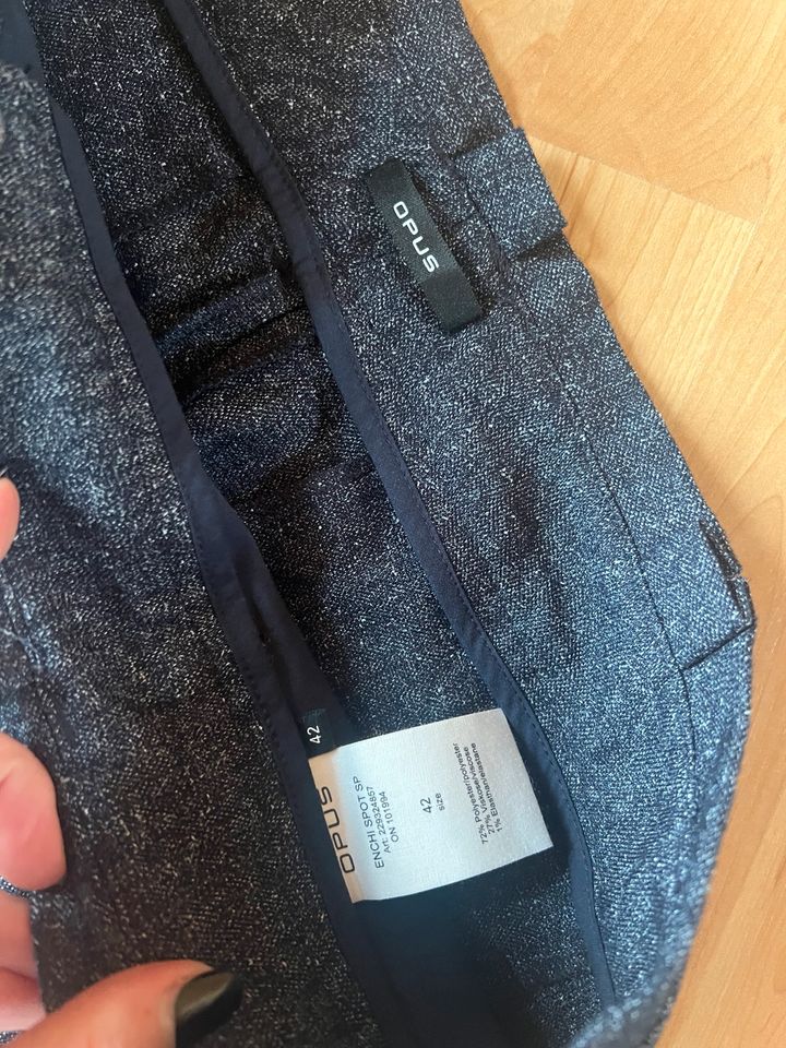 Opus Chino Hose Größe 42 in Waldshut-Tiengen