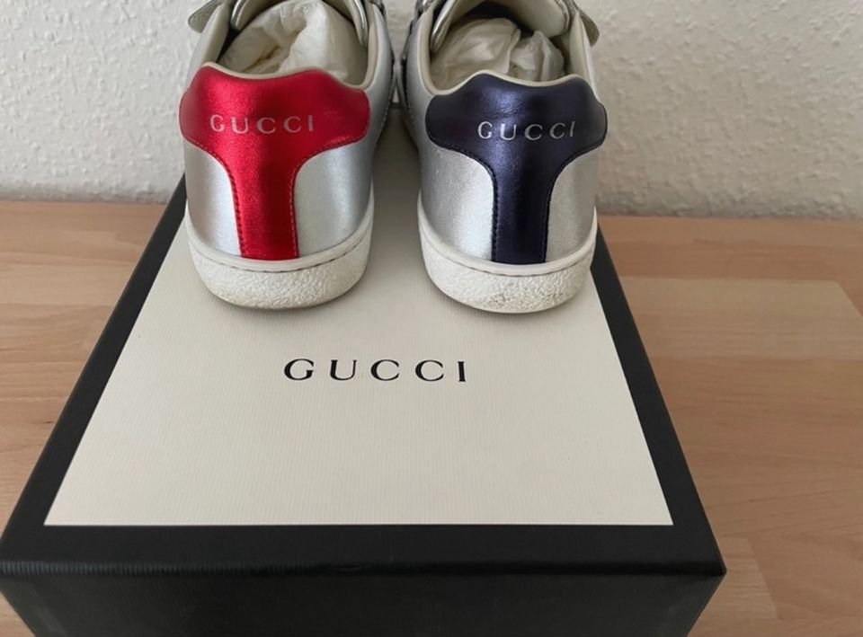 Gucci Sneaker 36 Silber top Zustand in Berlin