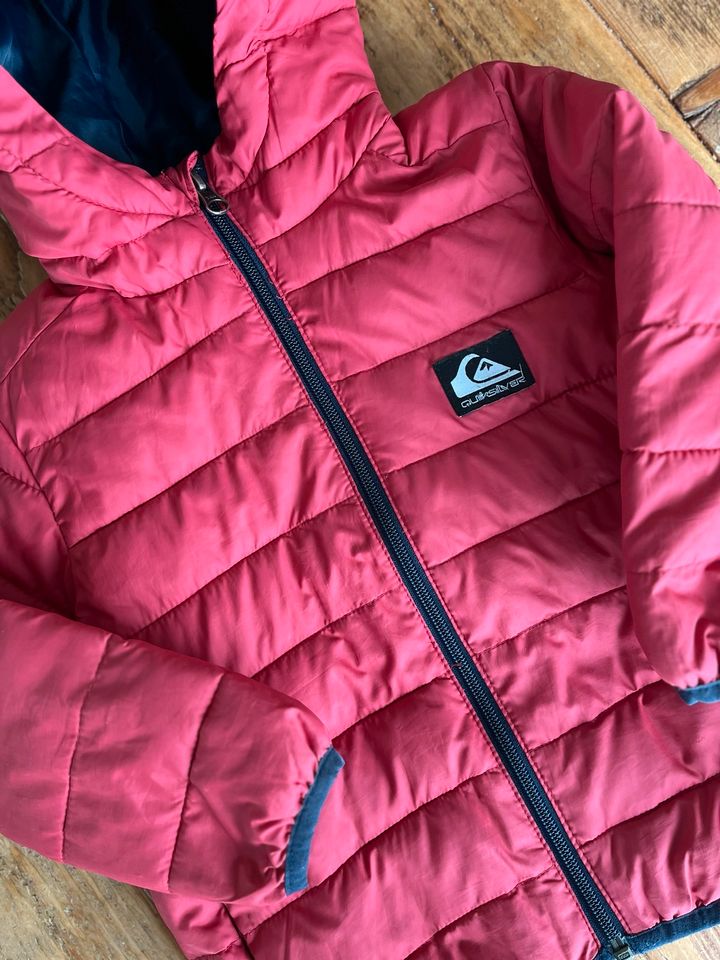 Quiksilver „Scaly“ Steppjacke Übergangsjacke, Gr. 3 in Heiligenhafen 