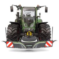 MODELL TRACTORBUMPER FENDT PREMIUM 1:32 UH TRAKTOR TRECKER SCHLEP Niedersachsen - Bleckede Vorschau