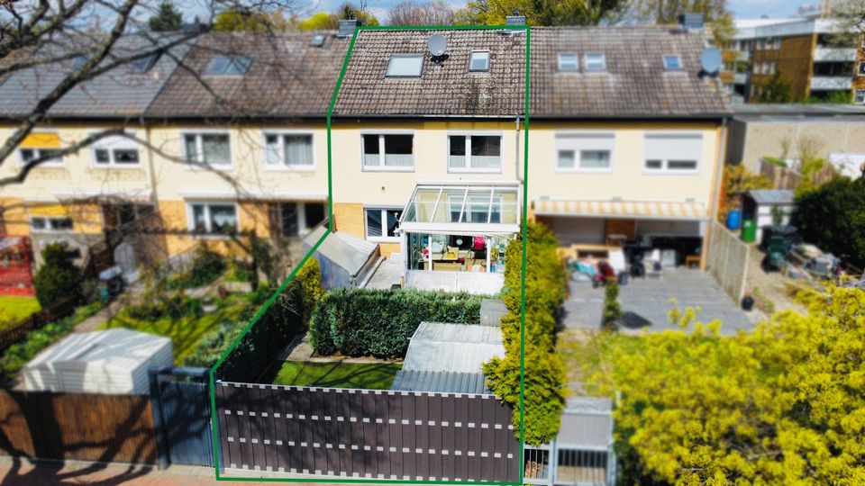 Reihenmittelhaus Hannover Mühlenberg 5 Zimmer 124 m² Einbauküche + Garage - praktisch und stadtnah in Hannover