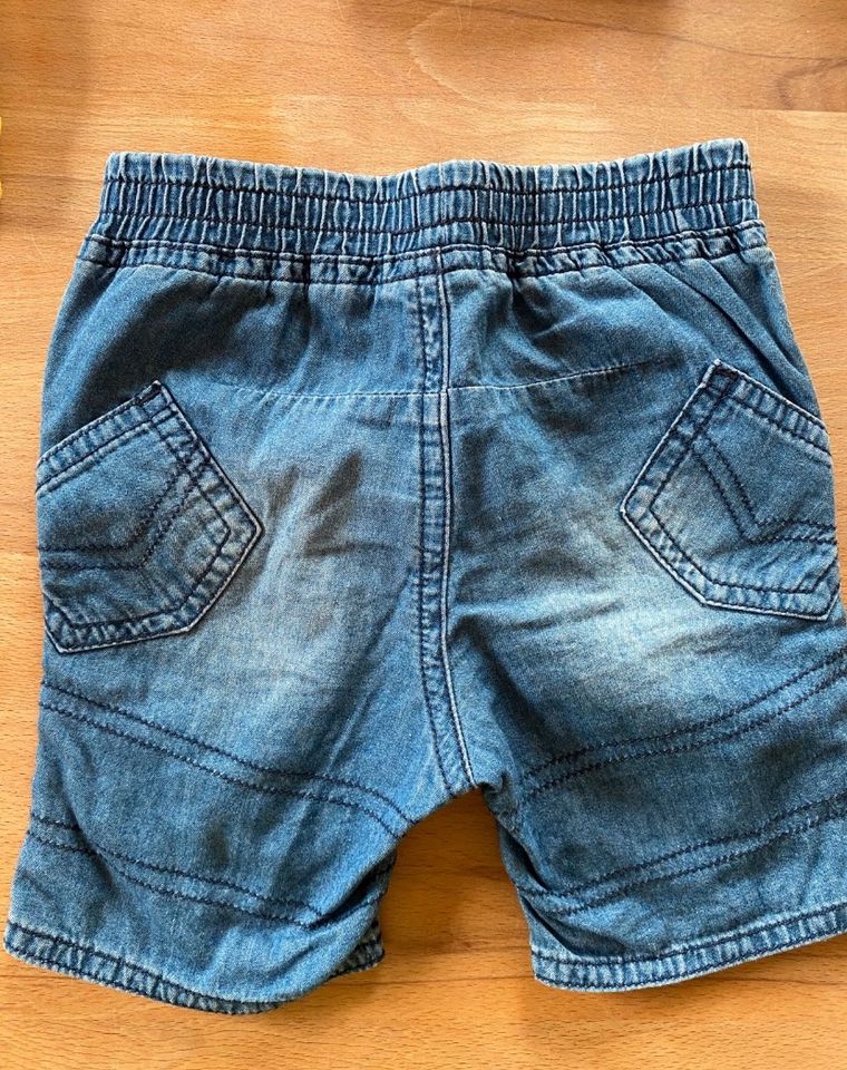 H&M Jakoo ⭐️ 68/74 74 kurze Hose Shorts Baumwolle Jeans Bermuda in Windsbach