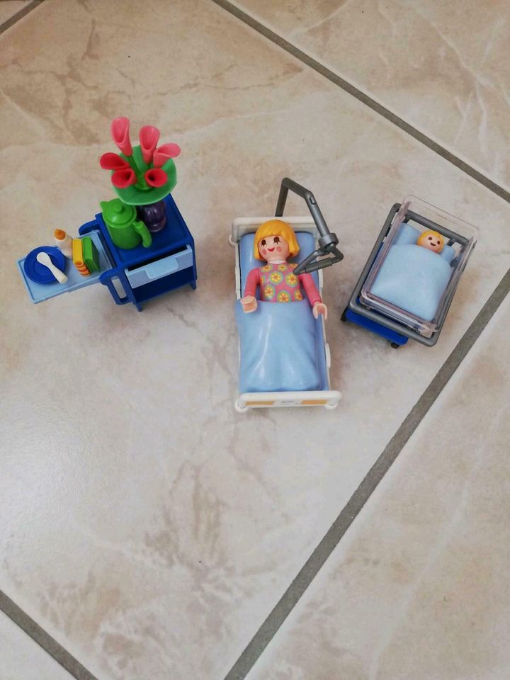 Verkaufe Playmobil Krankenzimmer mit Babybett in Altenbuch