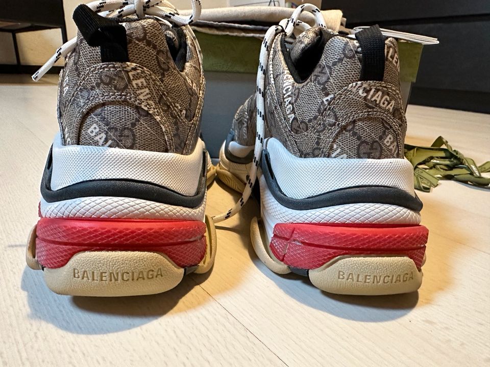 Gucci Balenciaga Sneaker 38 neu Triple S the Hacker Project in Köln