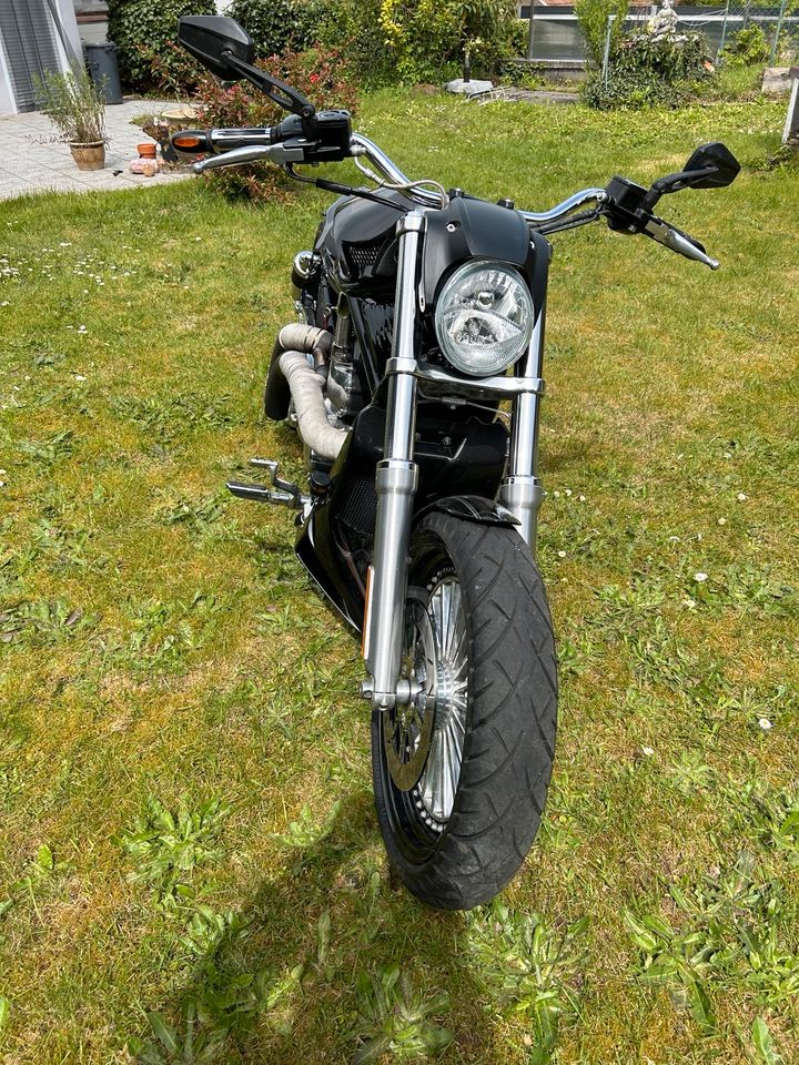 Harley Davidson V Rod 5HD (Night Rod) in Mackenbach