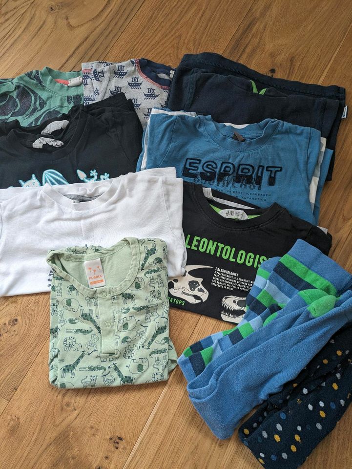 Klamottenpaket Kleiderpaket für Jungs Esprit, Pusblu, H&M 13 Teil in Ettlingen