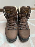Meindl Borneo Wanderschuhe Gr.41 braun Düsseldorf - Oberkassel Vorschau