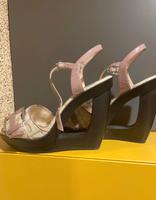 Calvin Klein Sandalen Plateau , Gr. 37 Niedersachsen - Hameln Vorschau