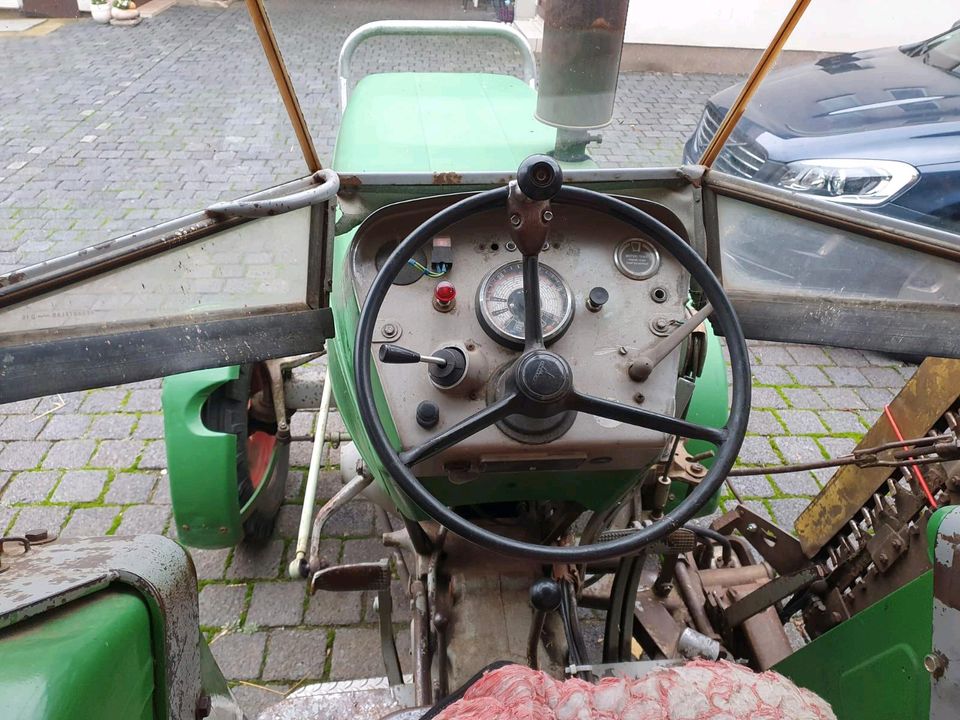 Deutz D 3006/ Traktor in Utzberg