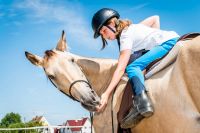 Ferienreitunterricht / Intensivferienkurs ab 7 Jahren Bayern - Genderkingen Vorschau