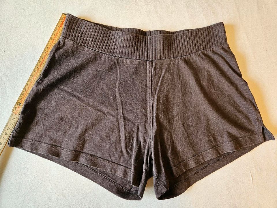 Sportshorts von Domyos Gr. S in Iffezheim