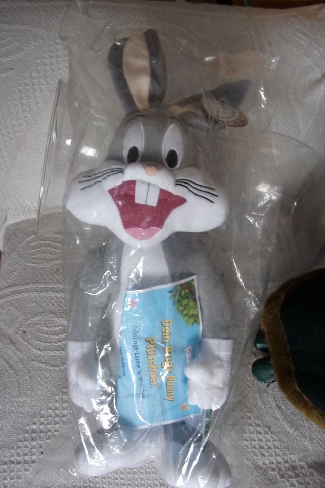 Bugs Bunny Hase  ca.  60  cm in Neukirchen vorm Wald