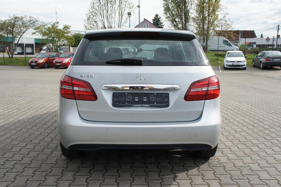 Mercedes-Benz B 180 7G-DCT Sports Tourer *LED*PDC*SHZ*KLIMA* in Dresden