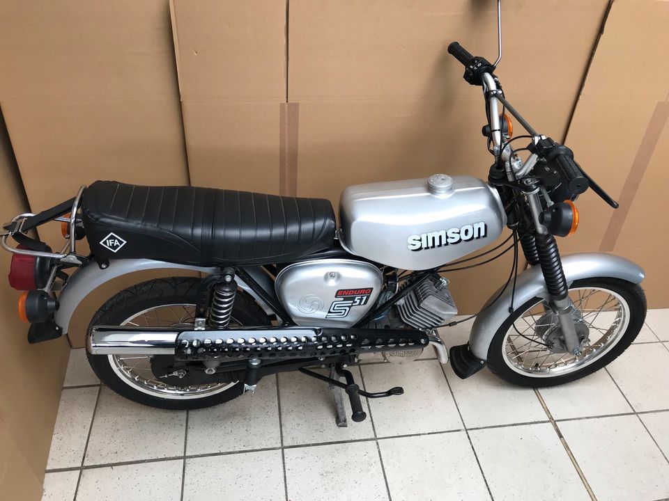 Simson S51 Enduro 4 Gang Silber VAPE 60km/h Papiere Versand ZT * in Calbe (Saale)