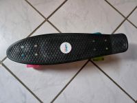 NEU Skateboard No Rules  mit Leuchtrollen Pennyboard Nordrhein-Westfalen - Detmold Vorschau