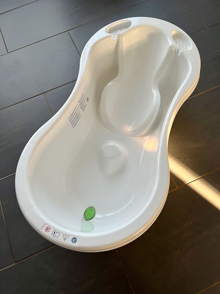 Chicco Babybadewanne mit Gestell in Sprockhövel