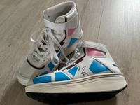 Schuhe weiß blau rosa Sachsen - Kamenz Vorschau