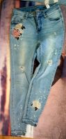 Sublevel ♡ Jeans mid waist ,Rosenstickung ,Stretch Gr 36 , S Mecklenburg-Vorpommern - Wismar Vorschau