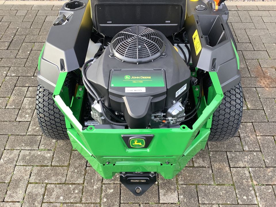 John Deere Z320M Null-Wenderadius-Mäher in Greven