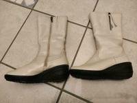 Caprice Leder Stiefel 37.5 mit Lammfell neuwertig Hessen - Langenselbold Vorschau