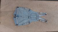 H & M Latzjeans kurz - kurze Jeans mit Latz - Gr. 34 / 164 Nordrhein-Westfalen - Werl Vorschau