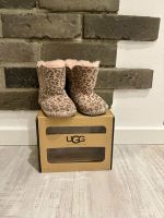 UGG Boots Cassie Leopard • Gr. 4/5 • Babyschuhe Hamburg-Nord - Hamburg Eppendorf Vorschau