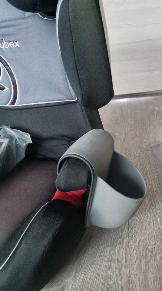 Getränkehalter Flaschenhalter von MaxiCosi für Auto Kindersitz in  Baden-Württemberg - Karlsruhe, Kindersitz gebraucht kaufen