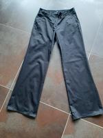 H&M, Hose, GR. 42, schwarz, weites Bein, seitl. Eingriff Taschen Niedersachsen - Hambergen Vorschau