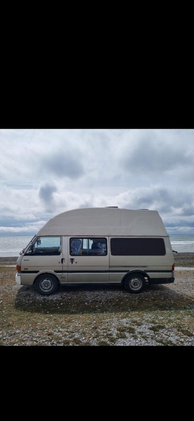 Abbildung des Autos Mazda E2000 Camper