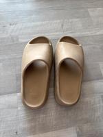 Yezzy Slide US 10 Rheinland-Pfalz - Bad Hönningen Vorschau