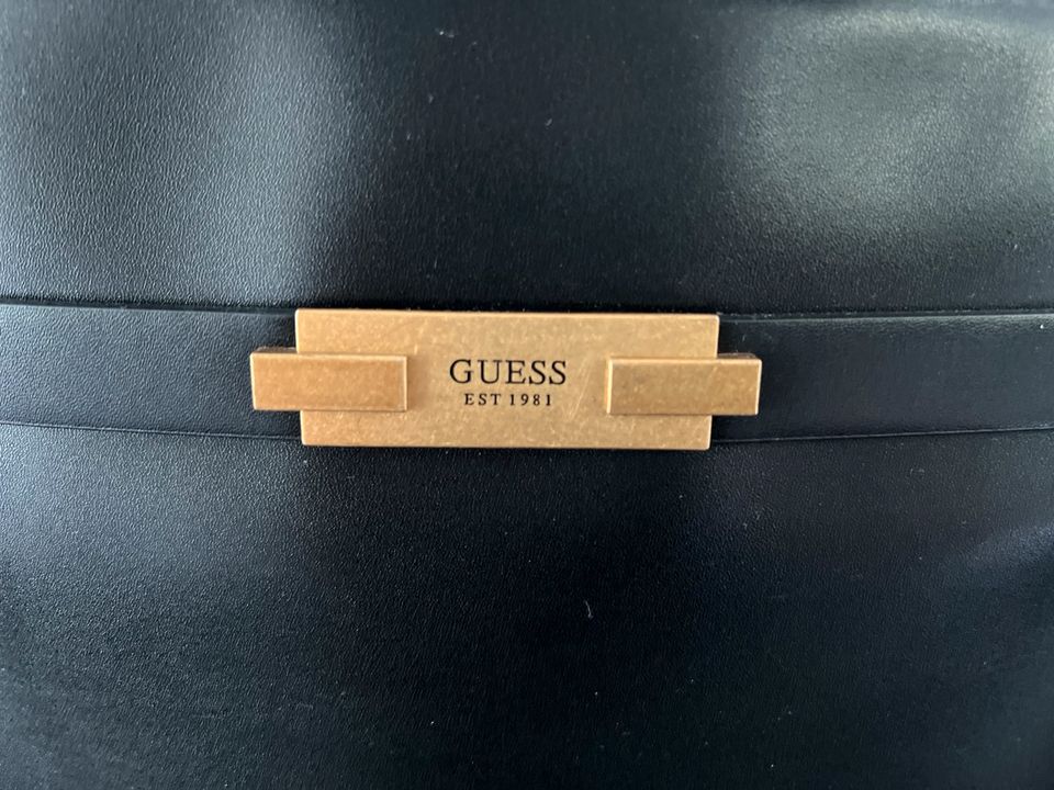 Guess Handtasche - Nero in Frechen