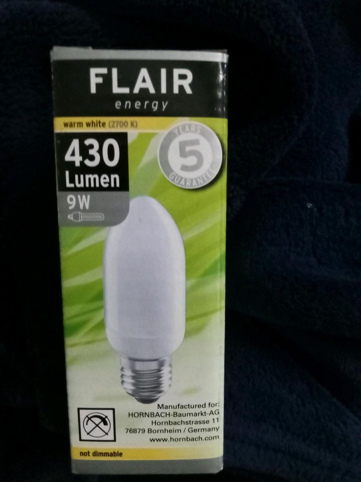 2x Glühbirne Flair Energiesparlampe E27 9 Watt nicht dimmbar NEU in  Rheinland-Pfalz - Pirmasens | Lampen gebraucht kaufen | eBay Kleinanzeigen  ist jetzt Kleinanzeigen