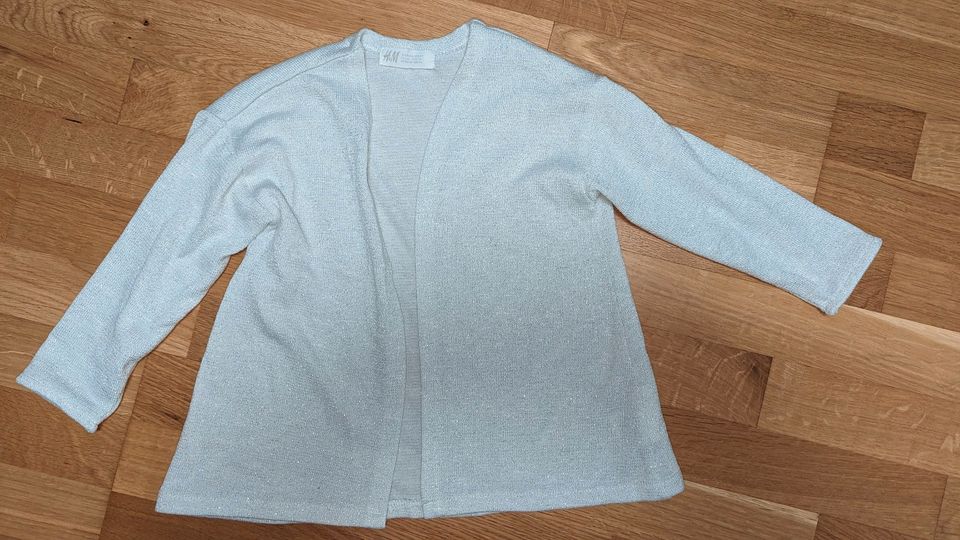 98/104: Jacke ohne Knöpfe, weiß mit silbern-glitzerndem Faden,H&M in Riemerling