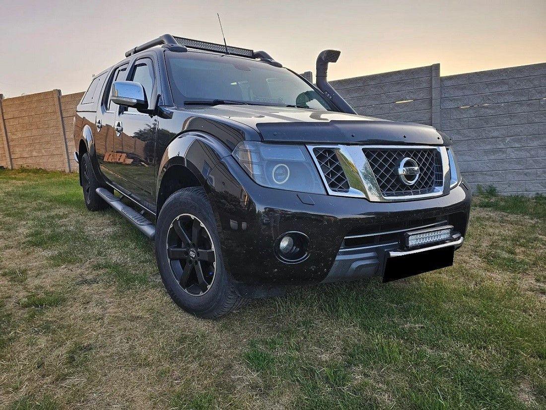 Abbildung des Autos Nissan Navara 2.5dCi 140…