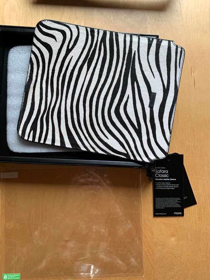 Hülle/Case für IPad Zebra Leder Look in Wiesbaden