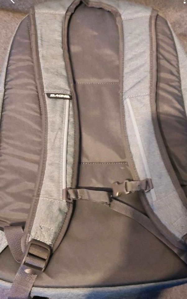 Dakine Schulrucksack, Rucksack in Stralsund