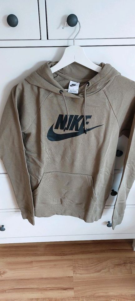 Hoodie Nike Gr. S NEU in Nettersheim