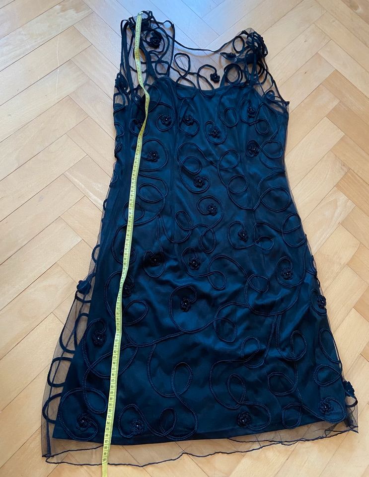 Kleid Abendkleid Cocktailkleid Spitze ärmellos schwarz Gr. 42 in Halle