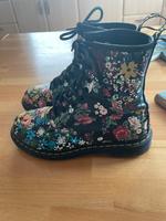 Original Blumen Dr. Martens Größe 37 Rheinland-Pfalz - Roßbach Westerwald Vorschau