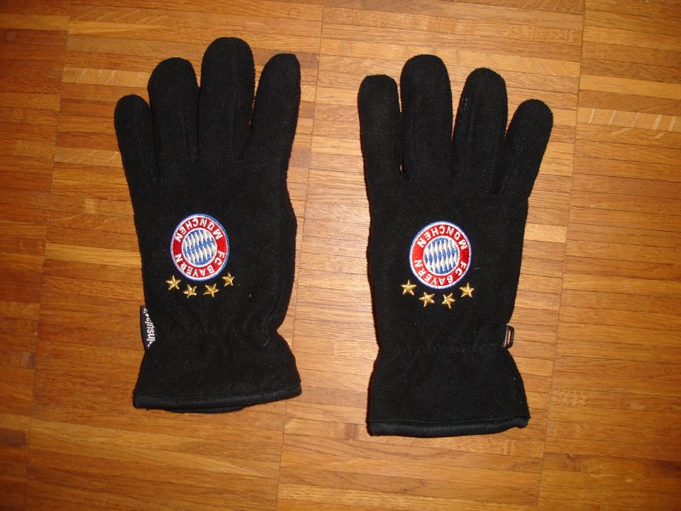 Kinder Handschuhe FC Bayern München Gr. 5 in Hamburg