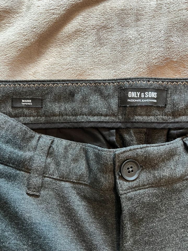 Only&Sons Mark Chinohose Herren Gr. 33/30 dunkelgrau TOP! in Arnsberg