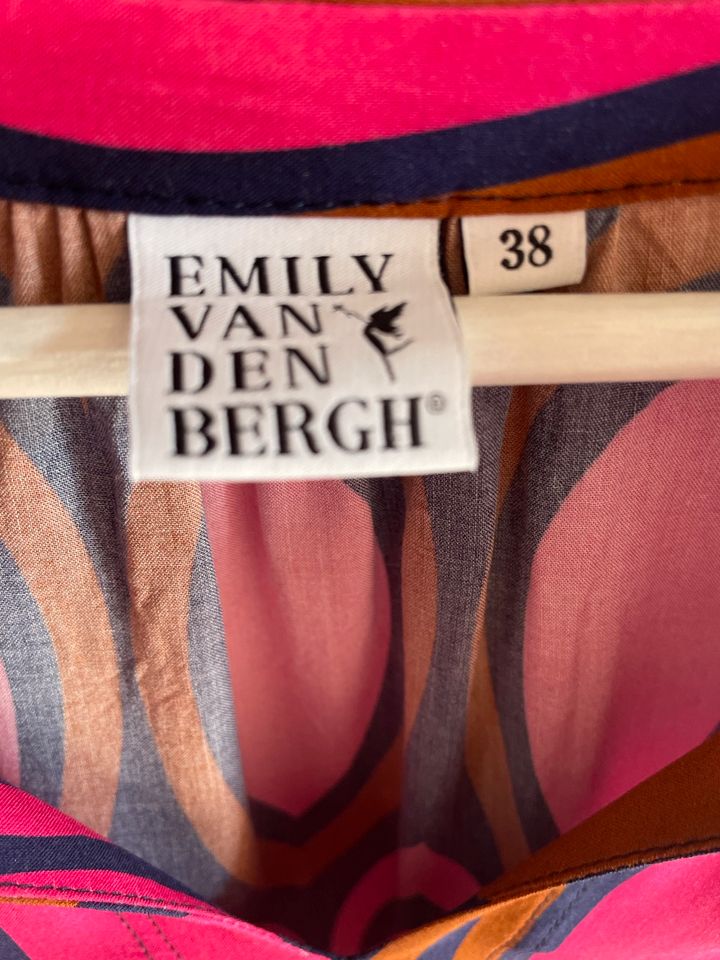 EMILY VAN DEN BERGH, Bluse, Größe 38, pink, blau,braun in Ravensburg