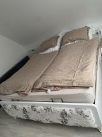 Schlafzimmer Bett und Kleiderschrank Baden-Württemberg - Salach Vorschau