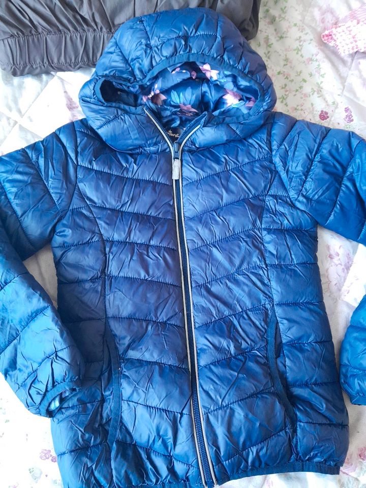 Anorak und Steppjacke 134 in Taura